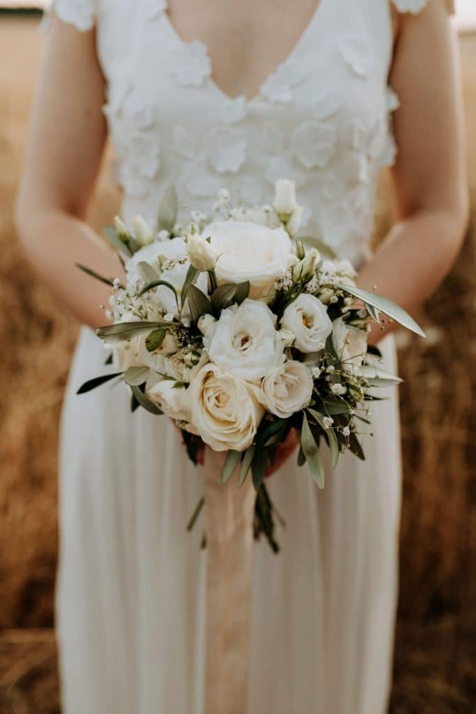 Bouquet de mariée blanc - Le Jardin d'Audrey - Fleuriste mariage Paris_Photo Anaïs BIZET